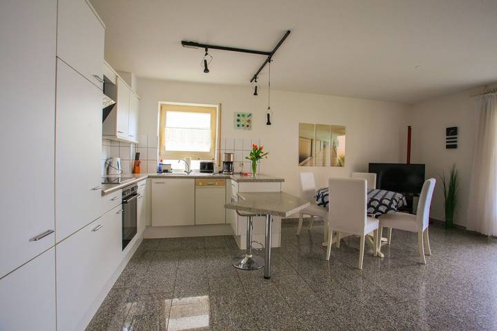 Ferienwohnung für 4 Personen, mit Terrasse in Immenstaad - 2