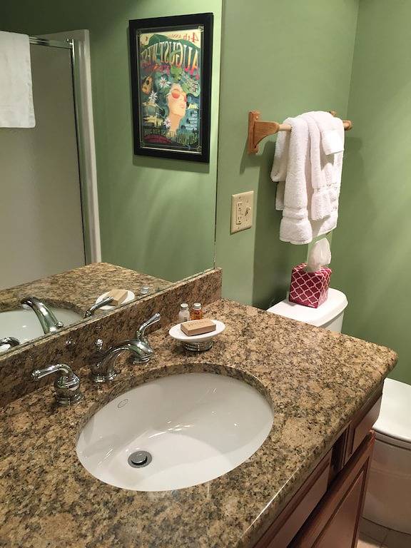 Ganze Wohnung, Schöne Ski-in, Ski-out-2-Br Village Condo in Jay Peak, direkt am Wanderweg! in Jay Peak