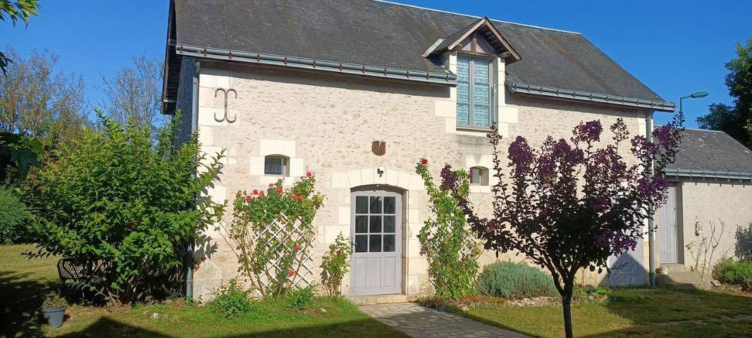 Gîte pour 4 personnes, avec Terrasse et Jardin à Bridoré