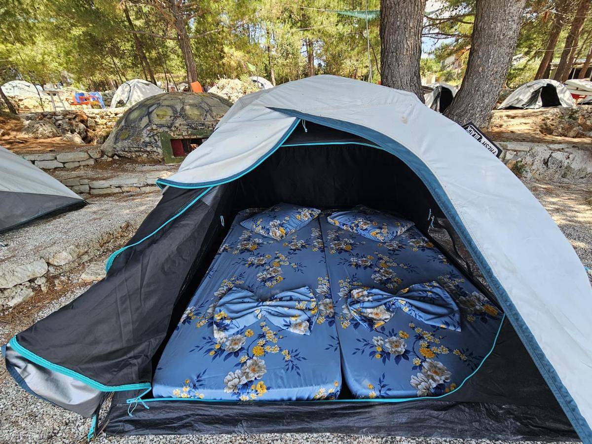Pine Side Camp in Himarë, Vlorë