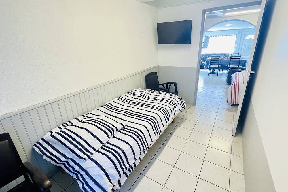 Apartamento entero, Henry 4: Charming flat with terrace (and parking) in La Vôge-les-Bains, Doyenné de la Vôge