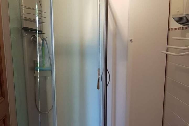 Gîte pour 2 personnes, avec jardin ainsi que terrasse et piscine, animaux acceptés à Les Angles (Gard) - 3