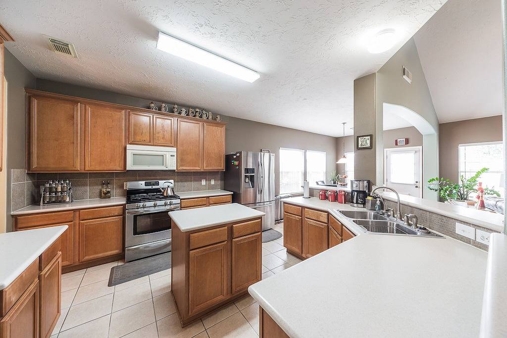 Cozy Home near Houston Medical Center, Nrg Stadium and Galleria in Brazoria County