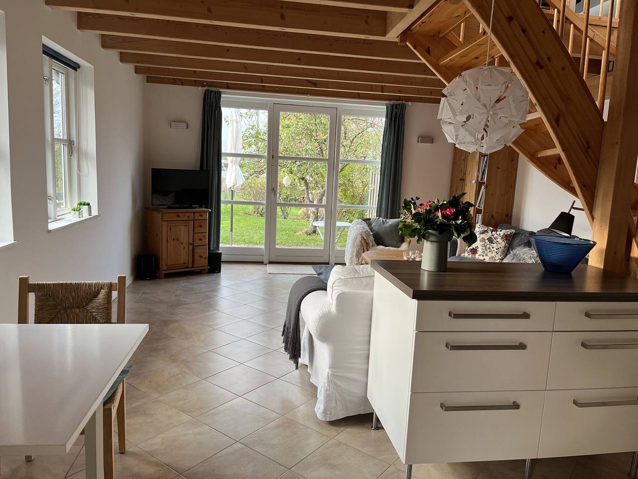 Vakantiehuis 'Bullerbü Ferienhäuschen Arnis' met privéterras en eigen tuin, foto 6