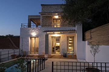 Location de vacances pour 6 personnes, avec jardin dans Άσος