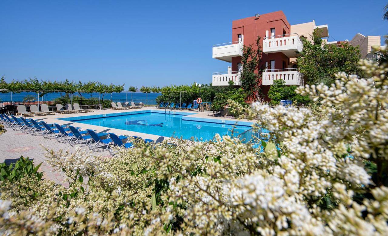 Ekavi Apartments in Kato Stalos, Agia Marina