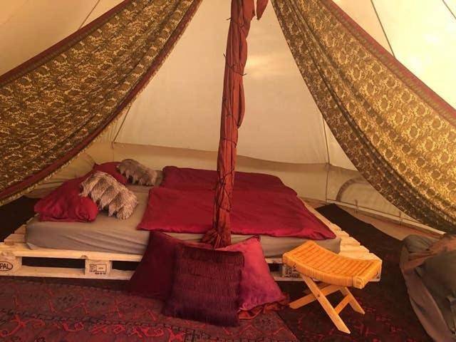 Camping für 4 Personen, mit Terrasse und Garten sowie Ausblick in Franken - 3