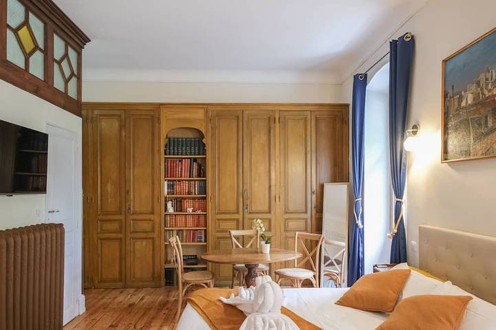 Gîte pour 2 personnes, avec Jardin et Sauna dans Palais des Congrès Opéra - 2