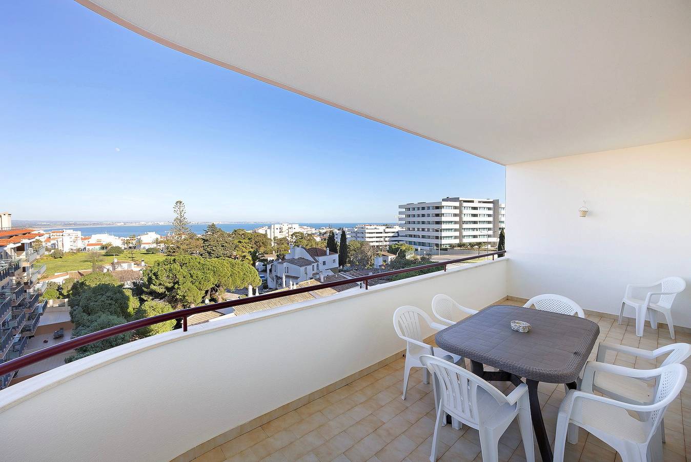 Ganze Wohnung, Ferienwohnung 'Lagos Ocean View' mit Meerblick, Balkon und Wlan in Santa Maria, Lagos