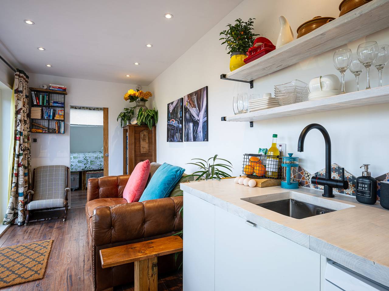 Sunrise Cabin in East Ilsley, Berkshire