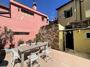Villa pour 6 personnes, avec terrasse à Imperia
