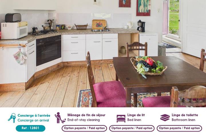 Location de vacances pour 2 personnes, avec jardin ainsi que piscine et vue à Fanlac - 3