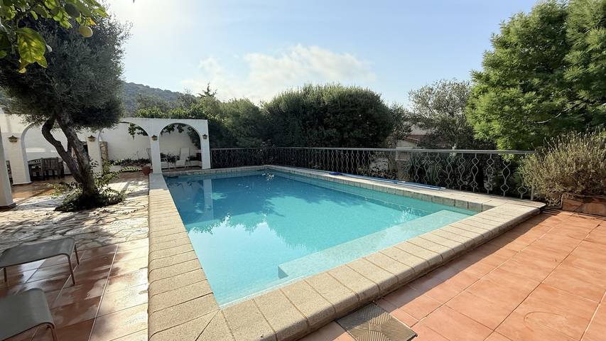 Villa für 7 Personen, mit Garten und Terrasse in Roses - 4