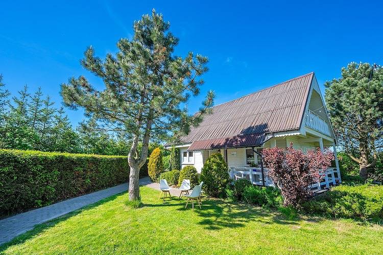 Großes und komfortables Ferienhaus mit Terrasse in Bobolin, Powiat Sławieński