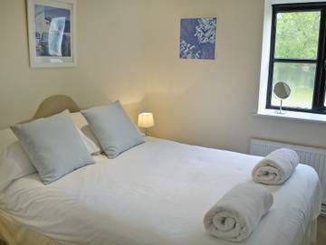 Log Cabin for 6 People in Cranborne Chase, South West England, Photo 4