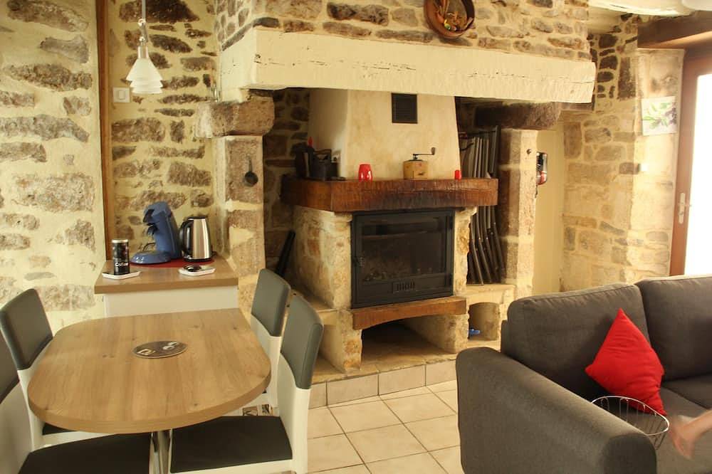Location Turenne un des plus beaux villages de France in Turenne, Région de Brive-la-Gaillarde