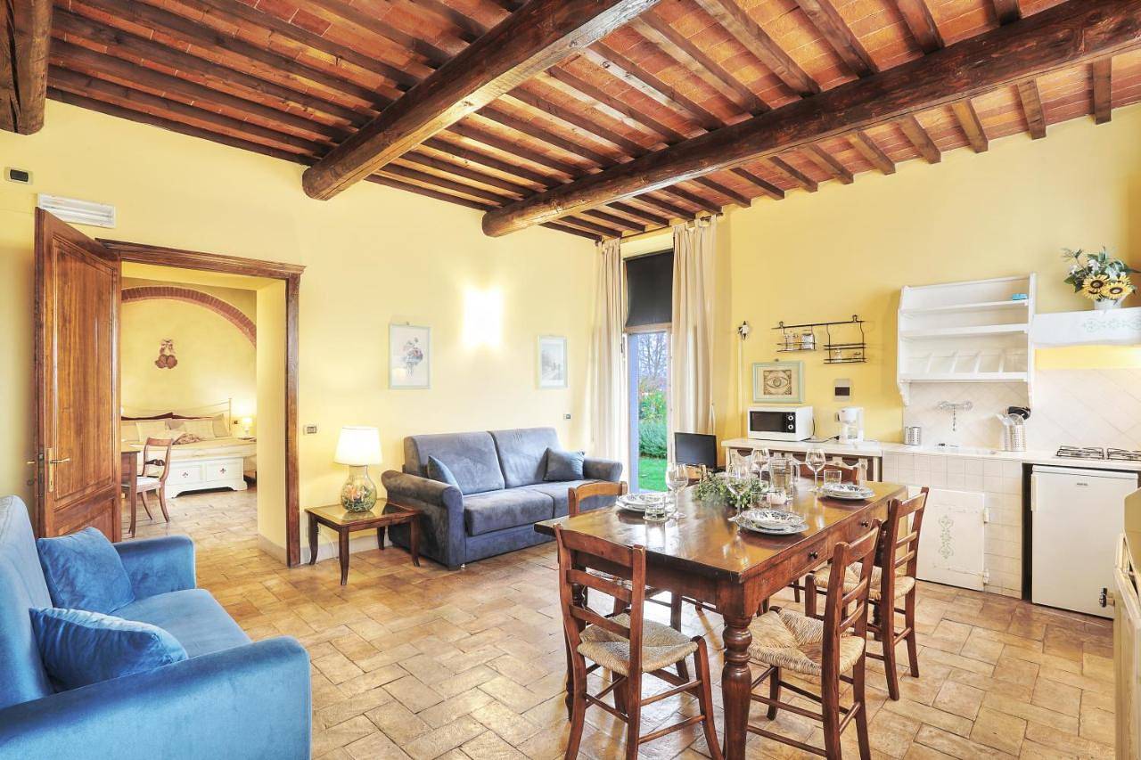 Apartment with Garden View in Fattoria, Castiglion Fiorentino