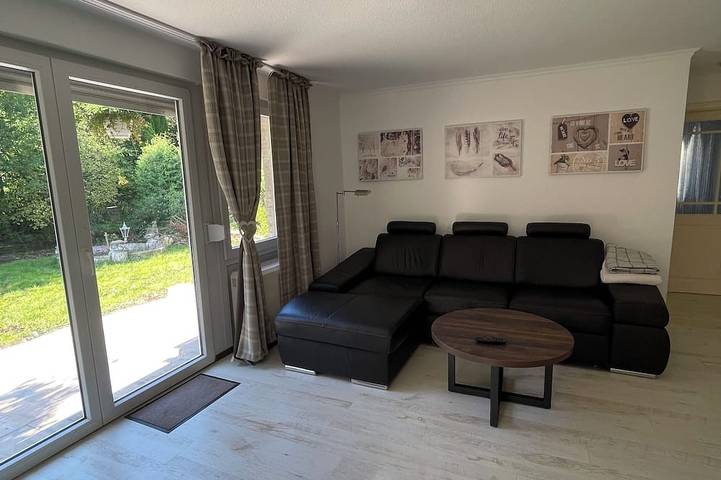 Ferienwohnung für 2 Personen, mit Terrasse und Garten in Gemünd