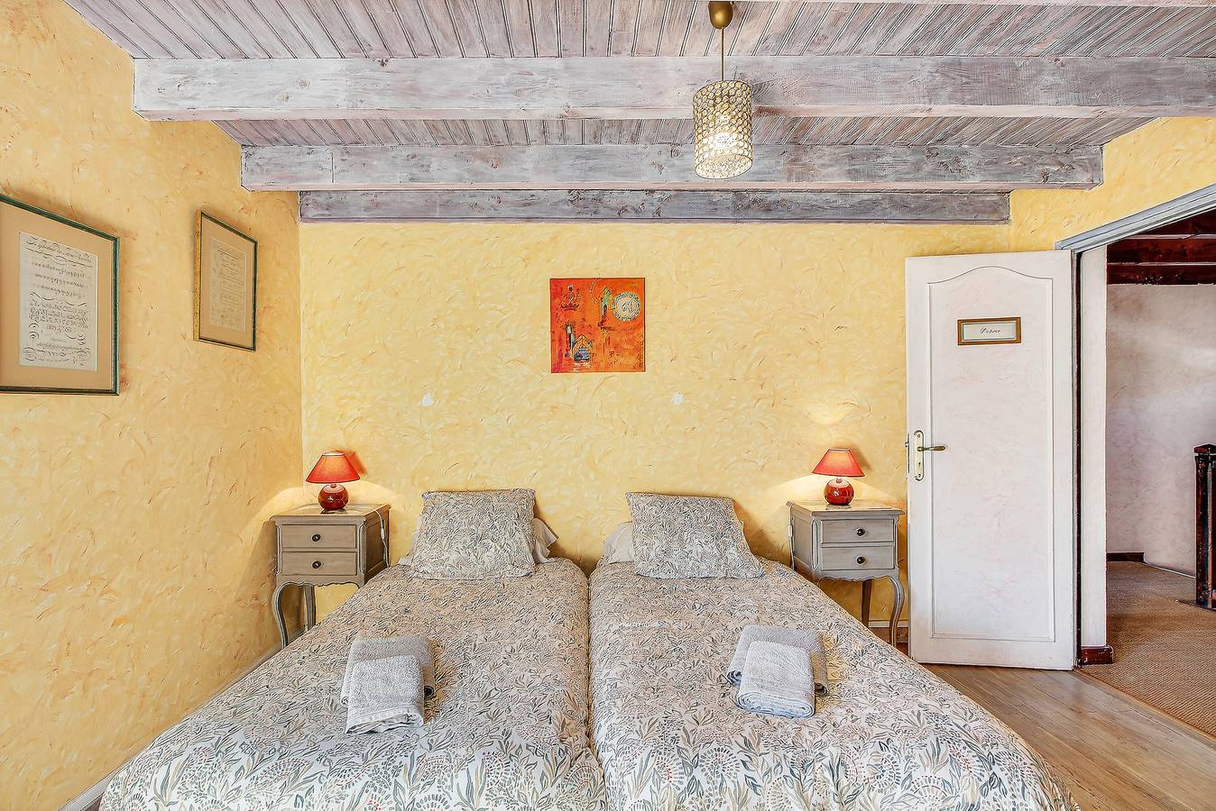 Chambre d'hôtes 'Poème et Aquarelle' avec vue sur la montagne, terrasse partagée et Wi-Fi in Beauvezer, Région Castellane