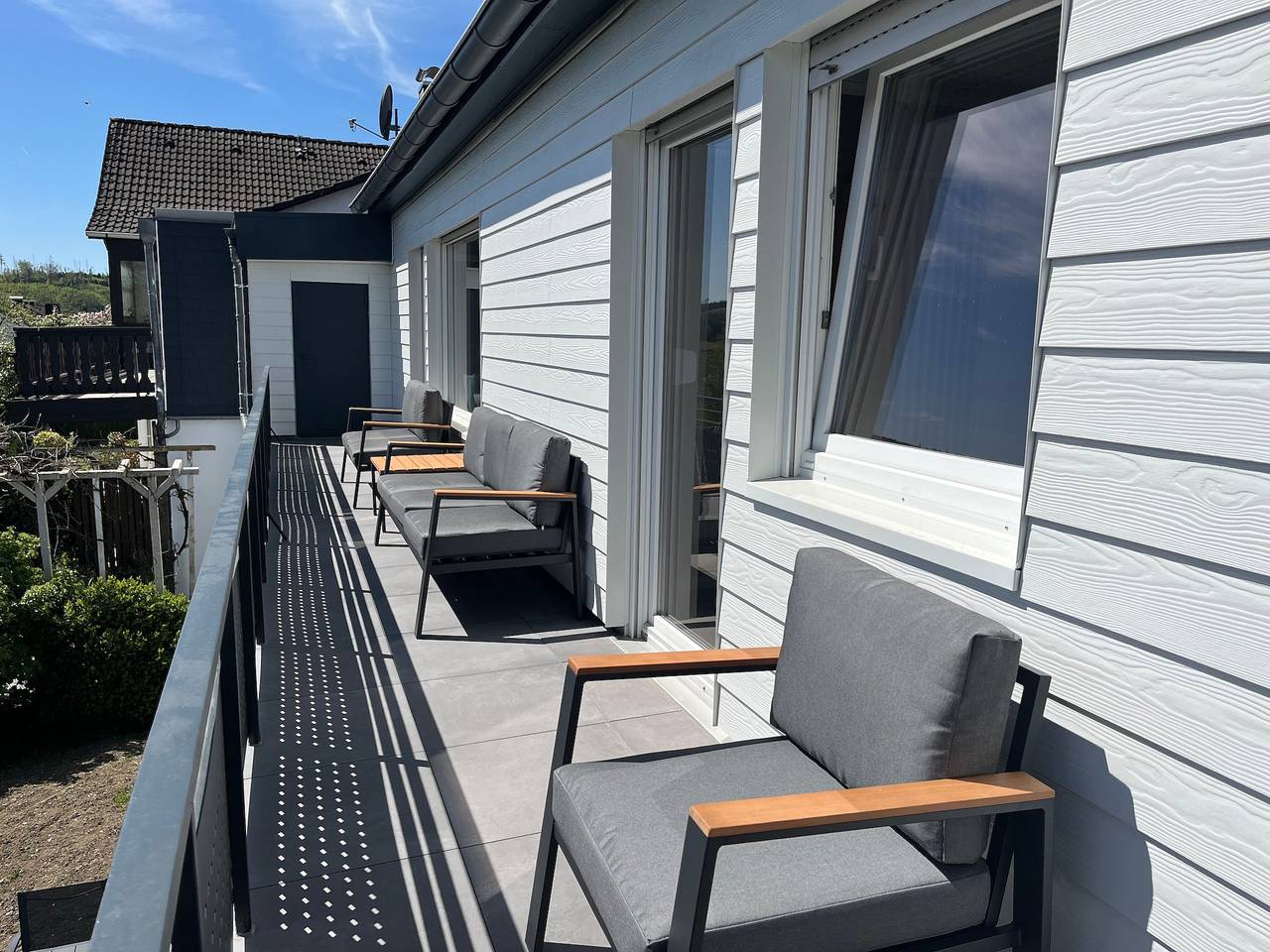 Ganze Wohnung, Ferienwohnung Gänseblümchen, 60 qm mit privater Terrasse und Garten in Herscheid, Märkischer Kreis