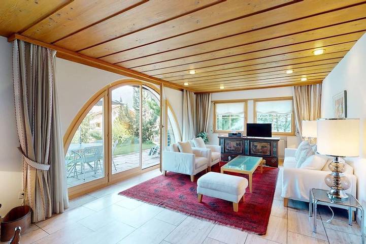Ferienhaus für 8 Personen, mit Sauna und Garten sowie Terrasse in Oberengadin