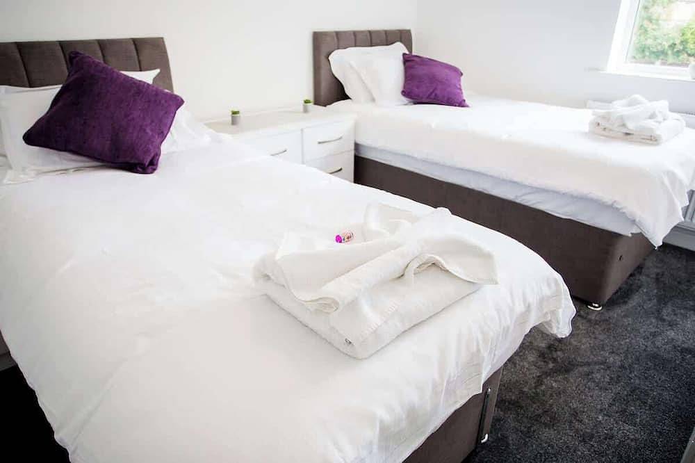 3 Bed Town Centre House with Parking in Tamworth in Tamworth (Reino Unido), Staffordshire