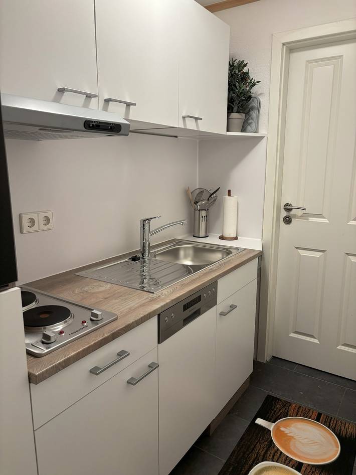 Entire apartment, Studio Stella Haven (24 m²) with Wi-Fi in Engstingen, Neckar-Alb
