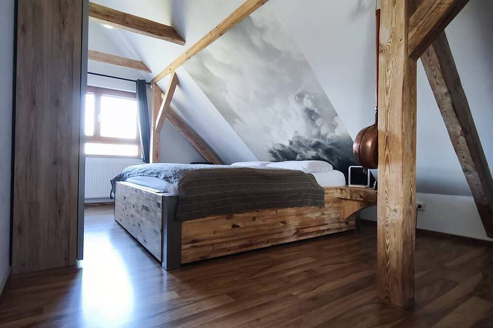 Ganze Wohnung, 130 qm Ferienwohnung für 2-4 Personen - Ferienwohnung im Ferienhaus in in Malchow, Fleesensee