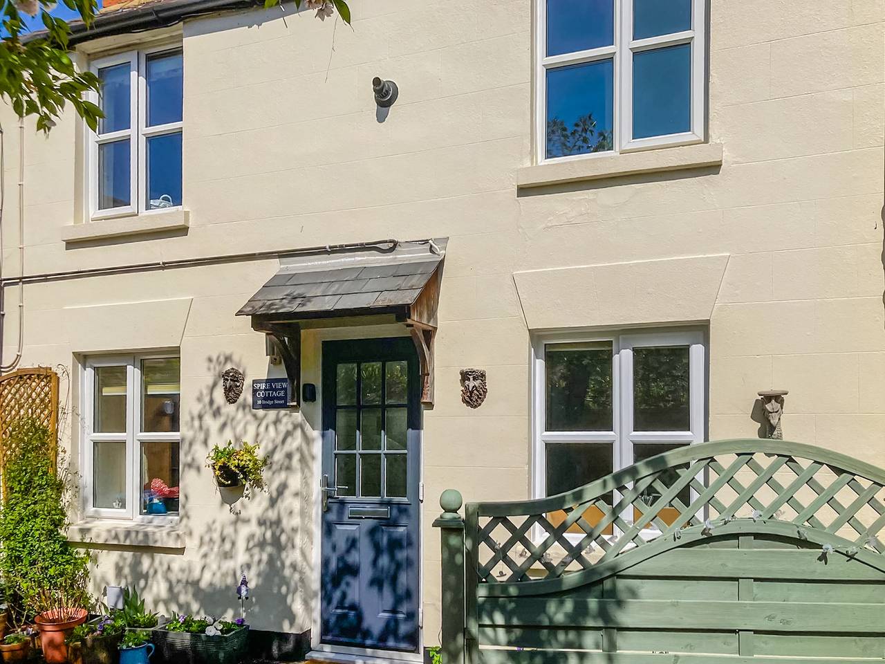 Spire View Cottage in Milton Keynes, South East England