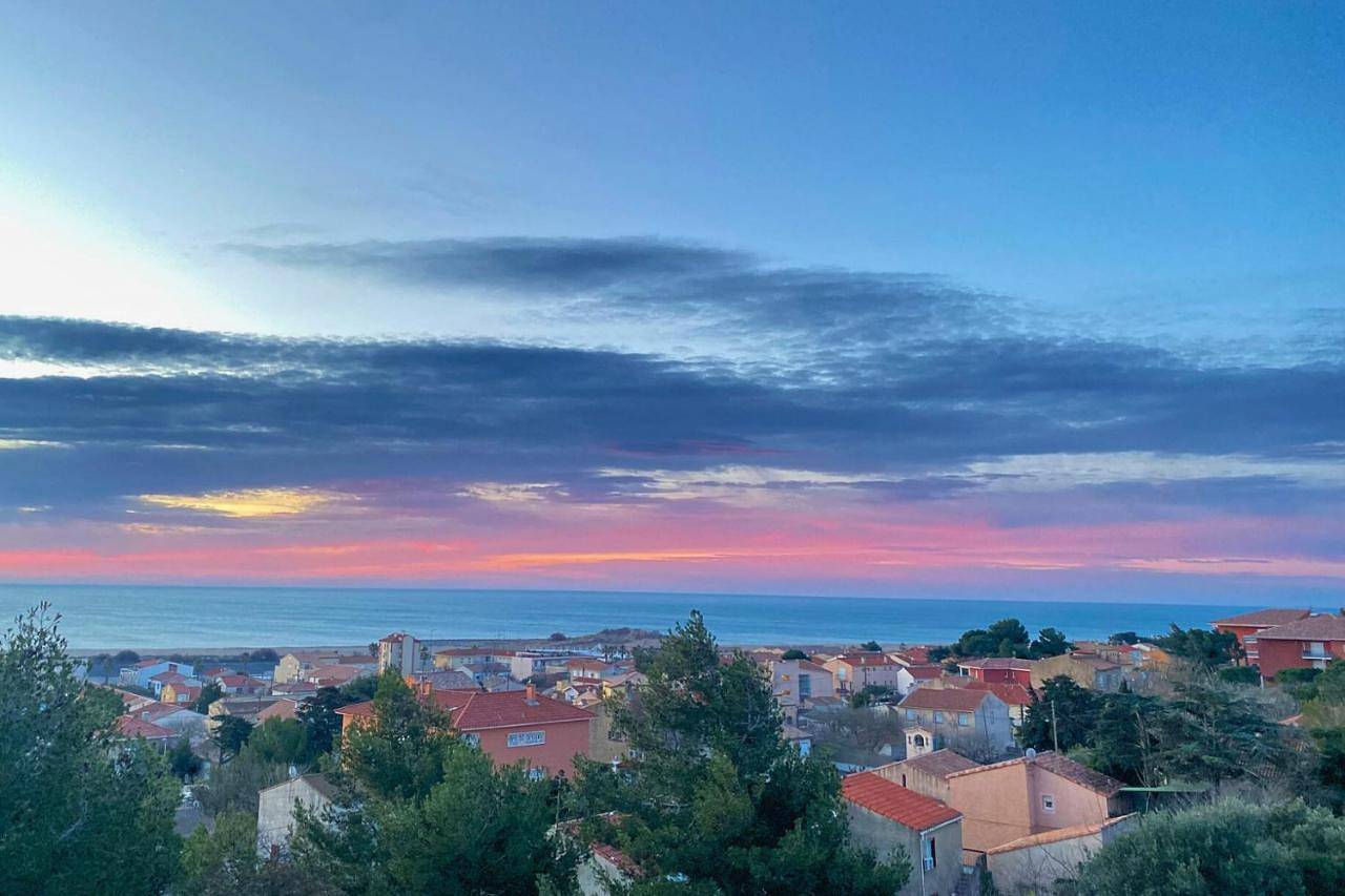 One-Bedroom Apartment in Saint Pierre la Mer, Fleury