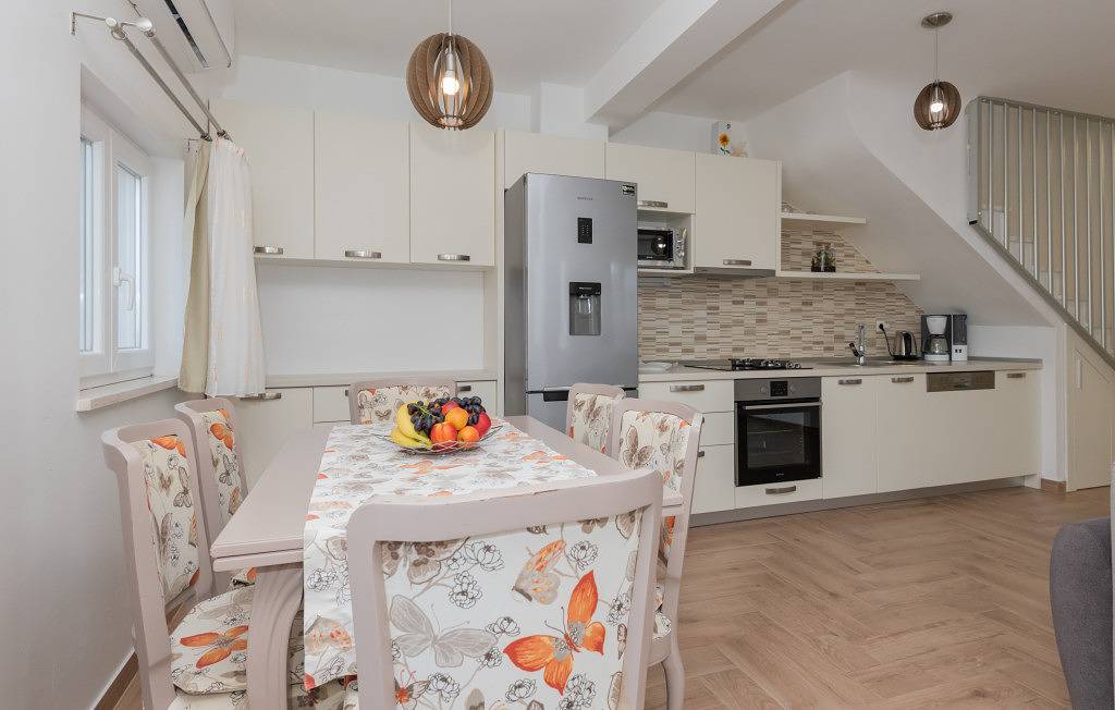 Holiday Home Vikk in Makarska by Villas Guide in Drvenik, Makarska Riviera