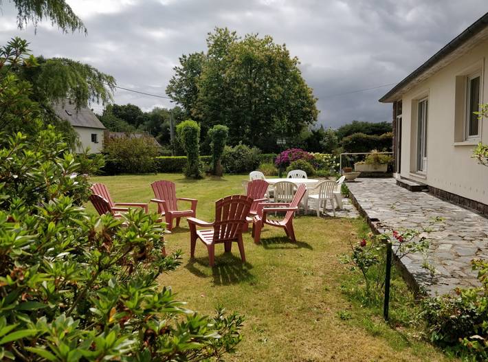 Gîte pour 6 personnes, avec terrasse et jardin