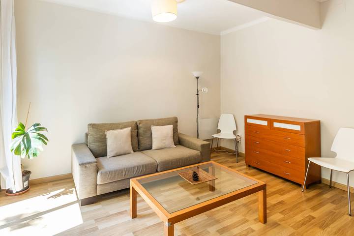 Ganze Wohnung, Ferienwohnung für 4 Personen mit Terrasse in Barcelona Zentrum, Barcelona