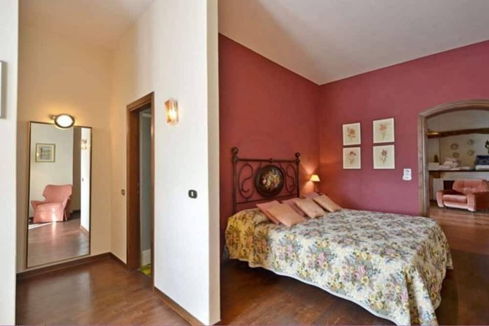 Villa Benvenuti, prive zwembad, wifi, loop naar restaurant. Chef optie in Laterina Pergine Valdarno, Chianti