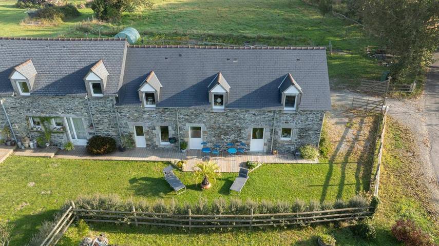 Location de vacances pour 2 personnes, avec terrasse ainsi que jardin et vue à Bricqueville-sur-Mer - 3