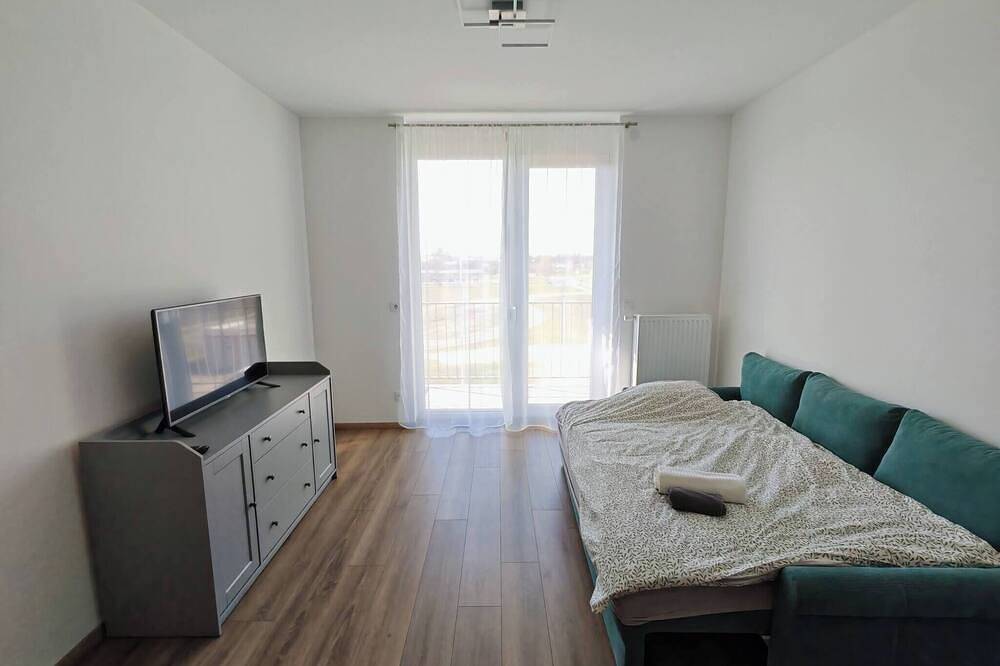 Ganze Wohnung, Moderner Studio-Rückzugsort im Boróka-Park, Kecskemét in Ketschkemet, Kecskeméti járás