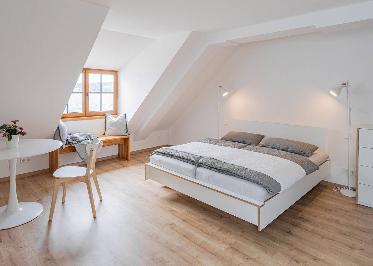 Ganze Ferienwohnung, Port luv - Apartment mit Wohn-/Schlafraum in Überlingen, Obersee (Bodensee)