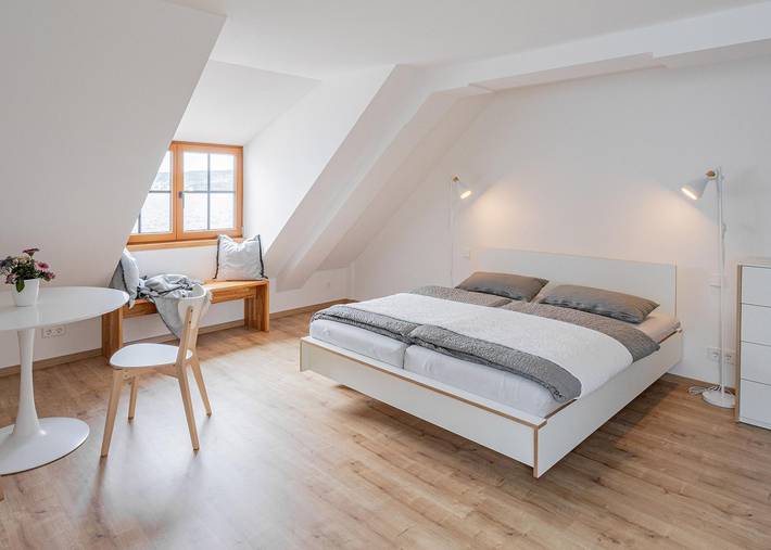 Ganze Ferienwohnung, Port luv - Apartment mit Wohn-/Schlafraum in Überlingen, Obersee (Bodensee)