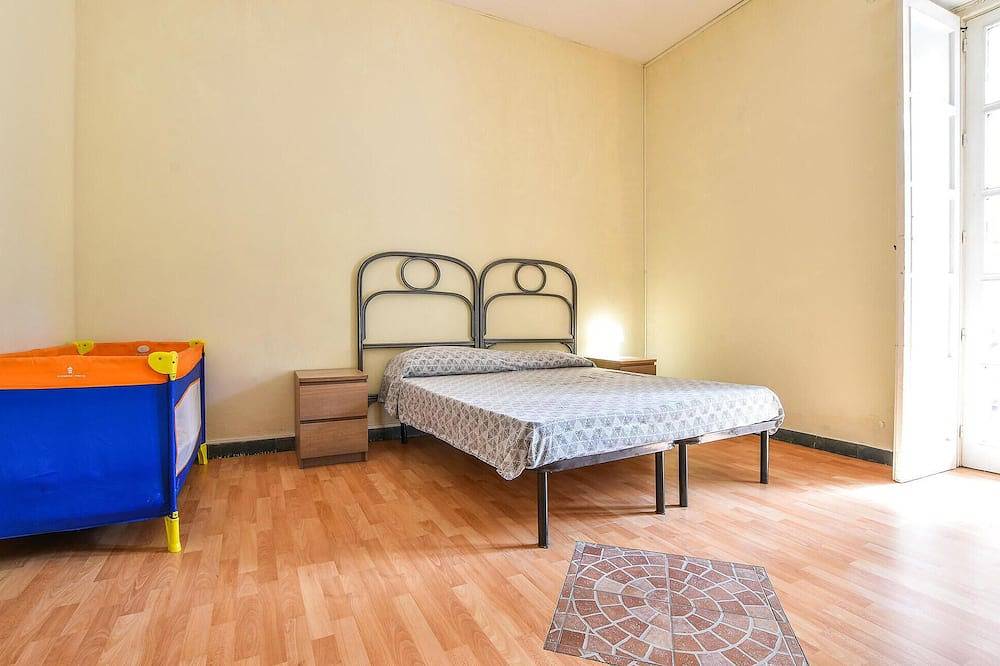 Ganze Wohnung, 1 bedroom pet friendly apartment in Acireale in Acireale, Catania Provinz