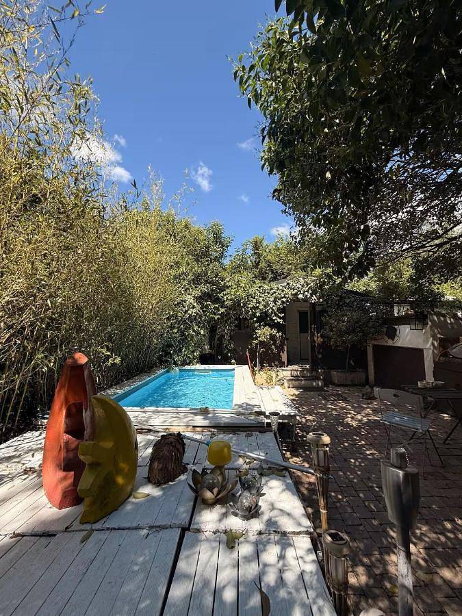 Camping pour 9 personnes, avec Terrasse et Jardin ainsi que Piscine et Vue