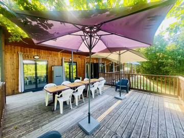 Maison de campagne pour 8 personnes, avec jardin ainsi que piscine et terrasse à La Chapelle-Aubareil