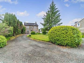 Holiday Rental for 17 People in Kirn, Dunoon, Photo 1