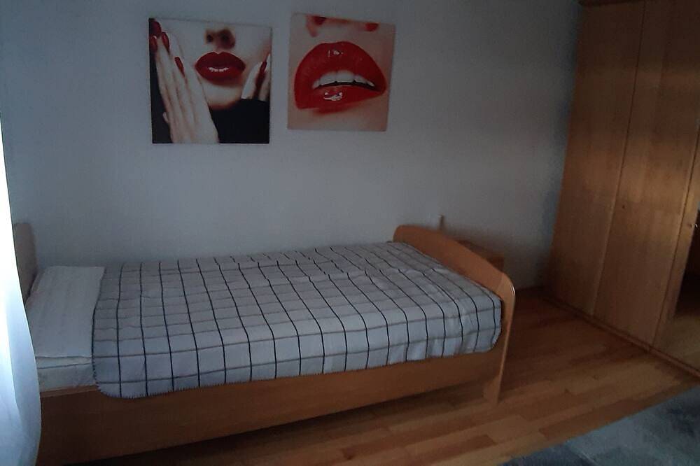 Ganze Wohnung, Gemütliche und renovierte Ferienwohnung 70 m2 in Völklingen, Saarbrücken & Umgebung