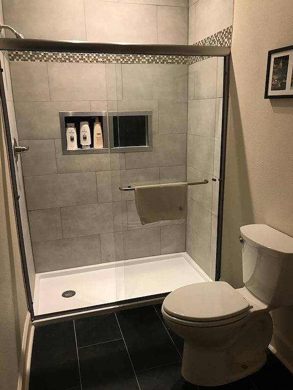 Ganze Wohnung, Atemberaubende Dachgeschosswohnung mit sicherem Parkplatz in Portland, Multnomah County