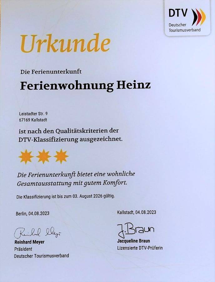 Ferienwohnung für 2 Personen, mit Balkon und Ausblick in Kallstadt - 2