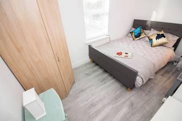 Apartment for 6 People in Exeter, Devon, Photo 2