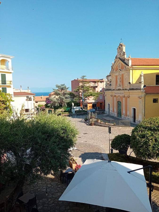 Large Double Room in Marina di Camerota, Camerota