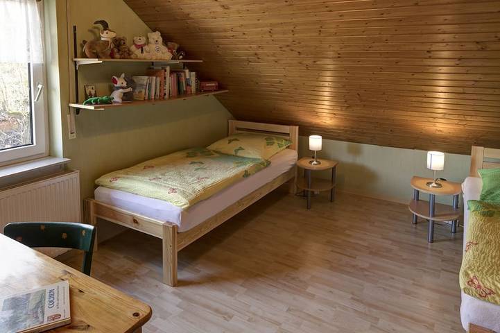 Appartement entier, Appartement mansardé confortable dans un style maison de campagne avec balcon et WiFi gratuit in Cond, Cochem