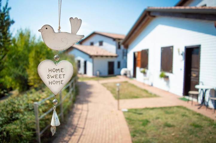 Villaggio vacanza per 4 persone, con Terrazza e Giardino nonché Piscina e Panorama in Emilia Romagna