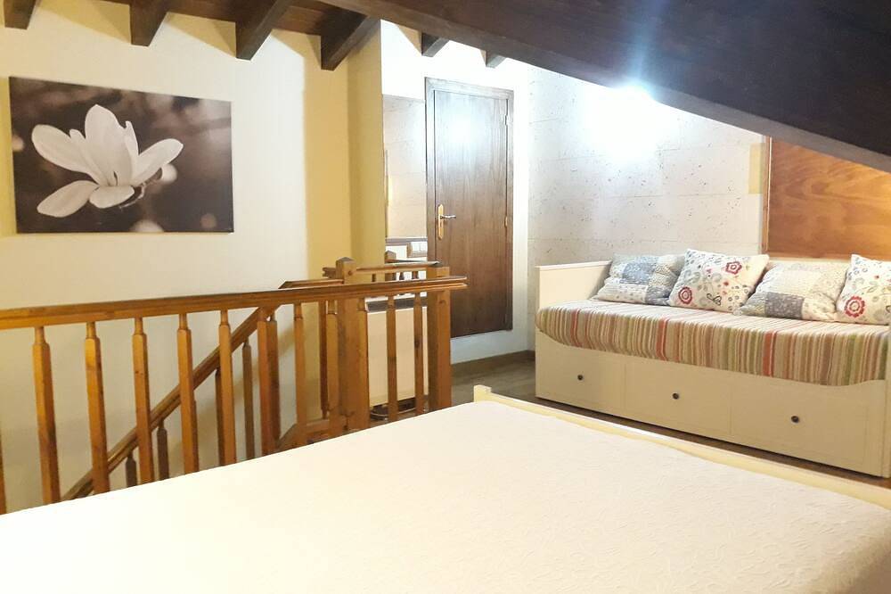 Casa Rural Can Vall Bellver in Bellver de Cerdaña, Pirineo Catalan